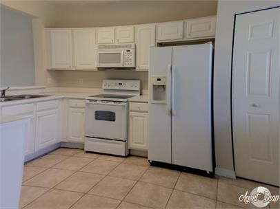 10010 Maddox Ln-Unit -216 in Bonita Springs, FL - Foto de edificio - Building Photo