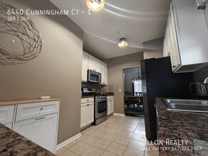 6440 Cunningham Ct in Gurnee, IL - Building Photo - Building Photo