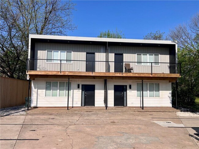 property at 875 S Lt Col Leroy Pond Ave