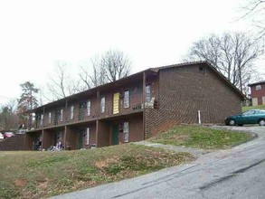 326 W Fifth North St in Morristown, TN - Building Photo - Building Photo