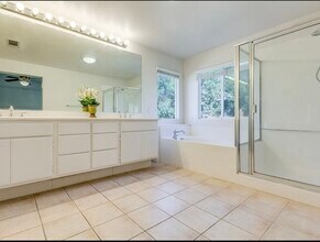 14642 Decoy Ln in Fontana, CA - Building Photo - Building Photo