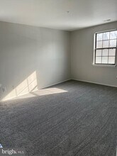 10 ROBERT TREAT PAINE in Gloucester Township, NJ - Building Photo - Building Photo