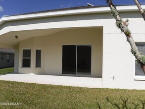 1442 Areca Palm Dr in Port Orange, FL - Building Photo - Building Photo