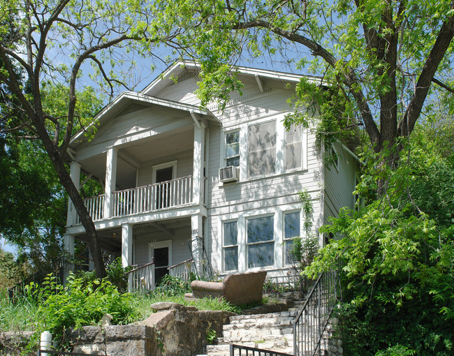1106 Baylor St in Austin, TX - Foto de edificio - Building Photo