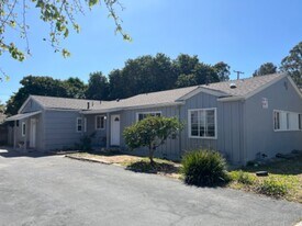 6891 Pasado Rd in Goleta, CA - Building Photo