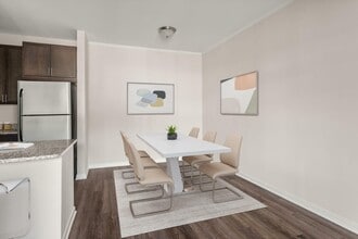 Colony at Centerpointe in Midlothian, VA - Building Photo - Building Photo