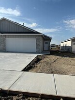 12948 E Blake St in Wichita, KS - Building Photo