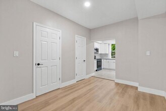 4920 Knorr St in Philadelphia, PA - Building Photo - Building Photo