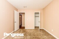 712 Fieldstone Dr photo'