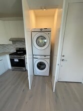 266 S Mansfield Ave in Los Angeles, CA - Building Photo - Building Photo