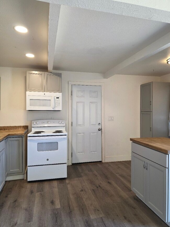 1746 E 23rd St in Merced, CA - Building Photo - Building Photo