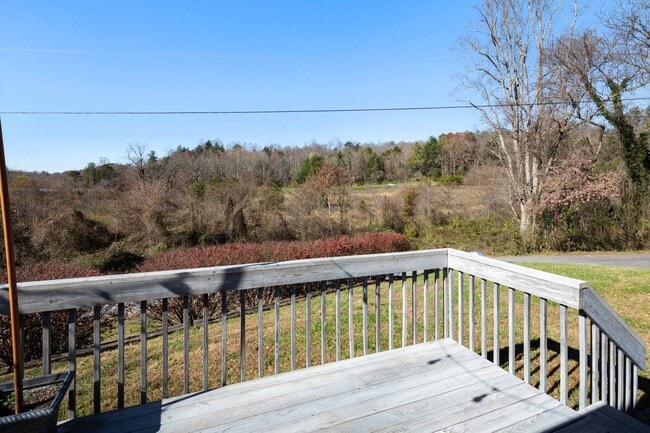 3 Gash Farm Rd in Asheville, NC - Building Photo - Building Photo