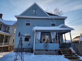 410 S Parker Dr in Janesville, WI - Building Photo