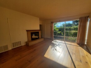 18 Sunview Ave in San Anselmo, CA - Building Photo - Building Photo