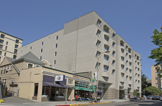 Oxford Plaza in Berkeley, CA - Building Photo - Building Photo