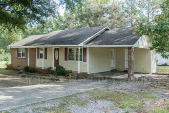 2600 Fitzgerald Rd in Oxford, AL - Building Photo - Building Photo