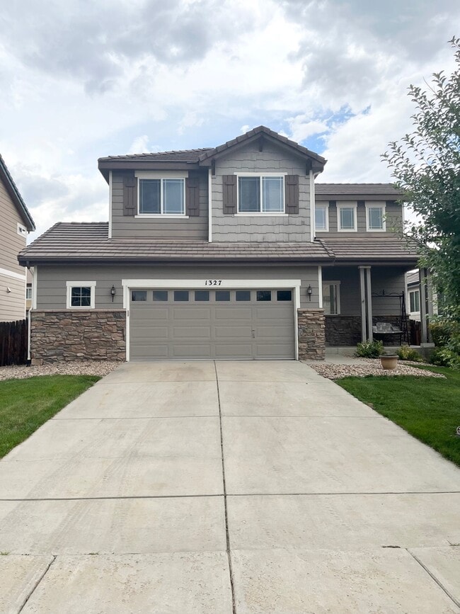 property at 1327 Graham Cir