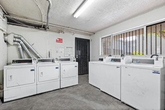 Baldwin Hills in Los Angeles, CA - Building Photo - Building Photo