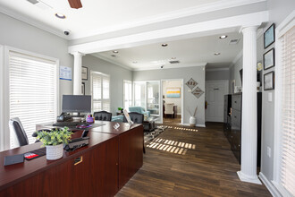 One Sovereign Place in Atlanta, GA - Building Photo - Interior Photo