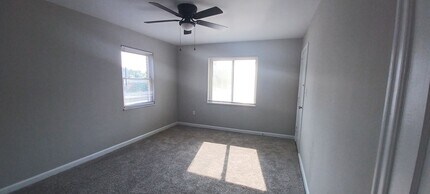 237 E Xenia Dr in Fairborn, OH - Building Photo - Building Photo