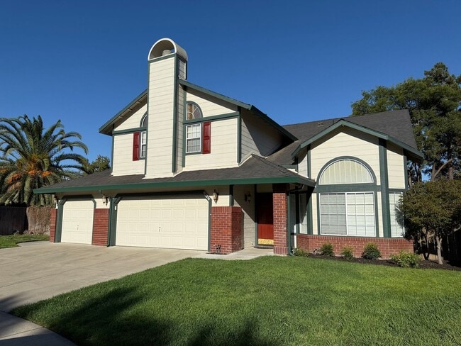 property at 906 Arlene Ct