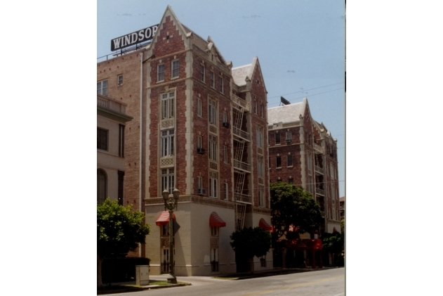 The Windsor in Los Angeles, CA - Building Photo