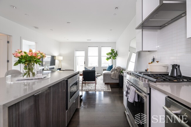 2 W 6th St, Unit 105