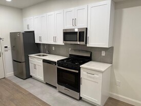 186 Market St in Newark, NJ - Building Photo