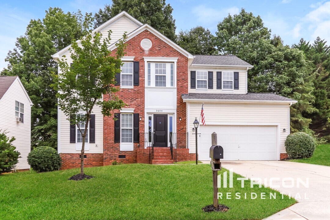 3604 Betterton Ln in Charlotte, NC - Building Photo
