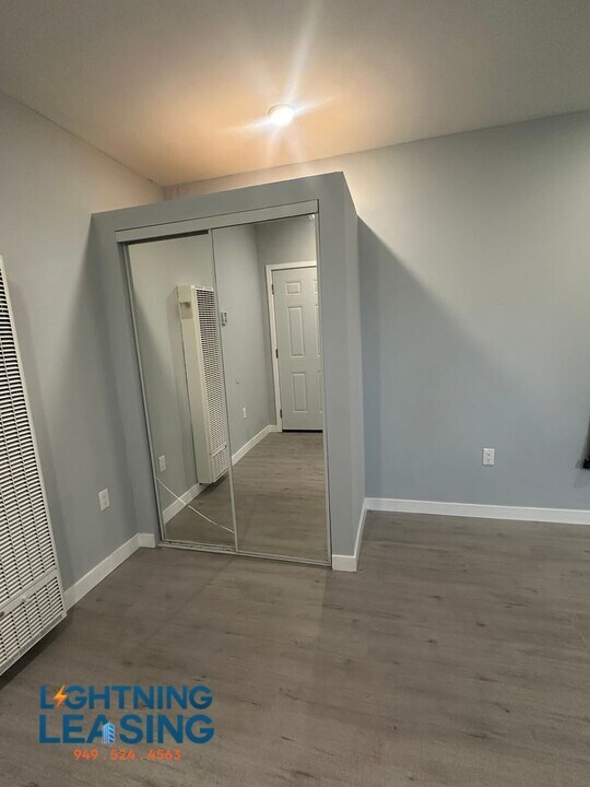 2703 1/2 Southwest Dr in Los Angeles, CA - Building Photo