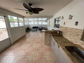 2601 W Carandis Rd in West Palm Beach, FL - Building Photo