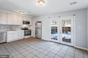14653 Endsley Turn in Woodbridge, VA - Building Photo