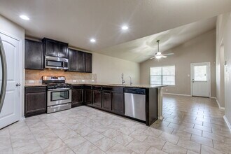15114 Cinnamon Teal in San Antonio, TX - Building Photo - Building Photo