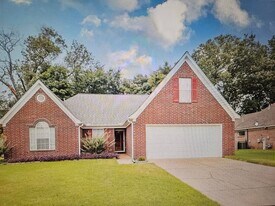 7398 Drew Valley Dr in Bartlett, TN - Building Photo