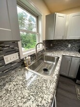 88 Wilmington Ave in Springfield, MA - Building Photo - Building Photo