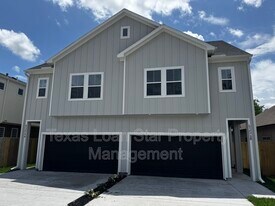 4354 Clover St in Houston, TX - Building Photo