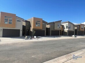 4173 Elrond Ln in Saint George, UT - Building Photo - Building Photo