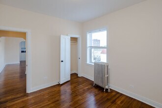1918 N Drake Ave, Unit 1918-3W in Chicago, IL - Building Photo - Building Photo