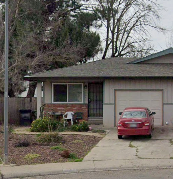 9804 Libra Ave in Sacramento, CA - Building Photo