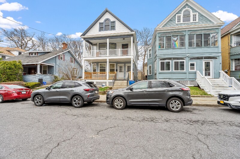 23 Magnolia Terrace in Albany, NY - Building Photo