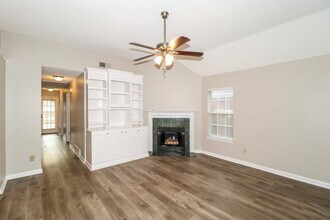 5689 Kayla Dr in Southaven, MS - Building Photo - Building Photo