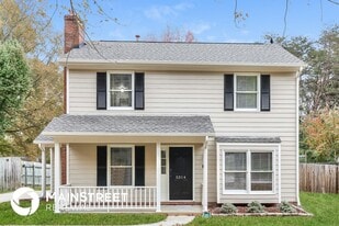 5314 Summerwood Dr in Greensboro, NC - Building Photo