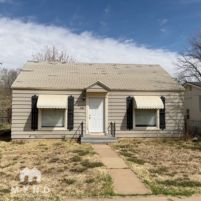 property at 2424 24th St