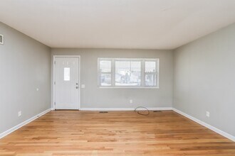 2095 Collier Dr in Florissant, MO - Building Photo - Building Photo