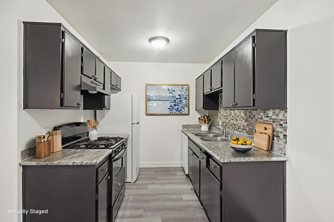 Hacienda Hills in North Las Vegas, NV - Building Photo - Building Photo