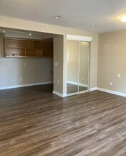 4801 Aurora Ave N, Unit 4801 in Seattle, WA - Foto de edificio - Building Photo