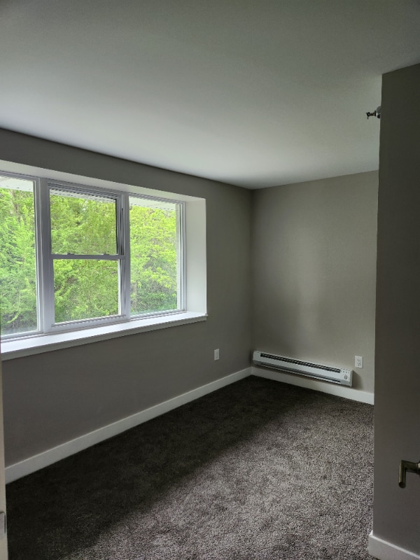1616 W Bender Rd in Glendale, WI - Building Photo - Building Photo