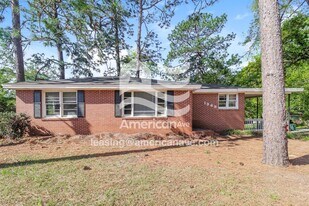 1949 Manson Rd in Macon, GA - Building Photo