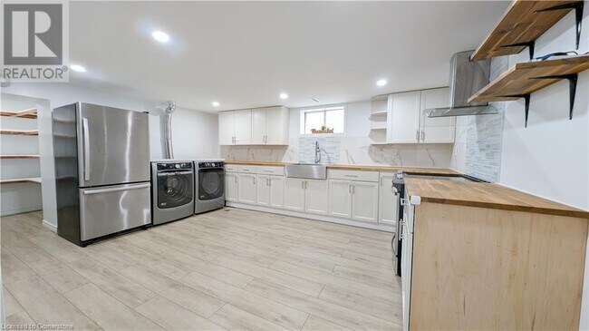 79 Delena Ave S in Hamilton, ON - Building Photo - Building Photo