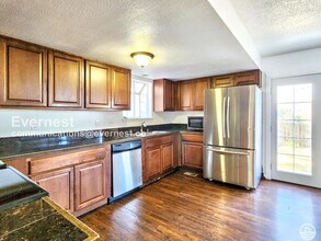 811 S Rifle Way in Aurora, CO - Building Photo - Building Photo